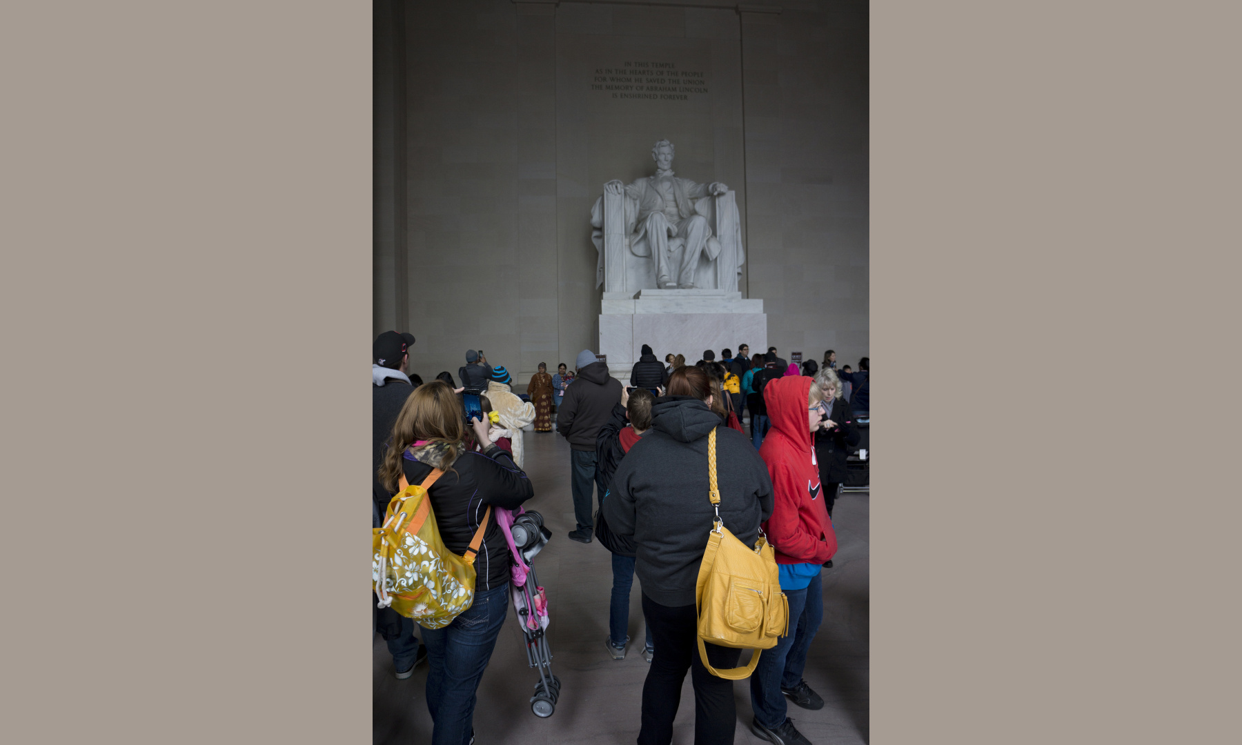 Behind the crowed at Lincoln Monument Behind the crowed at Lincoln Monument