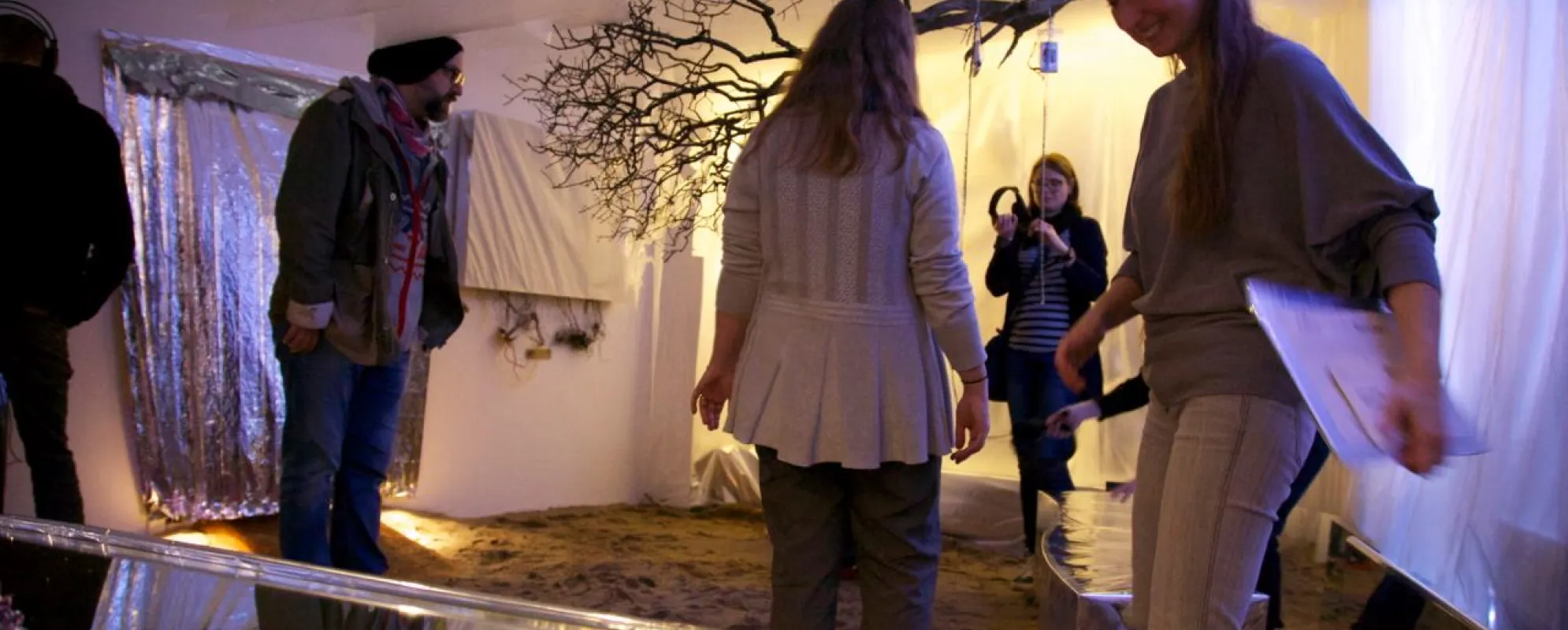 Grand opening of "das schöne Raumschiff kehrt zurück" - on the planet