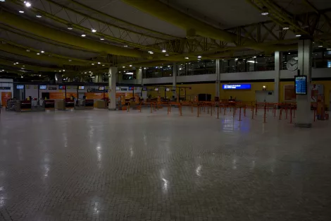 it is 10 to 10 at the airport of Faro, Portugal it is 10 to 10 at the airport of Faro, Portugal